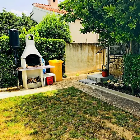 Apartment Cammino Vrsi